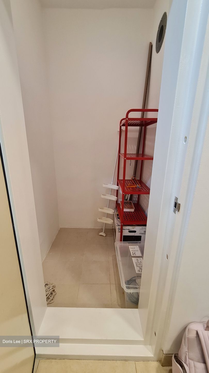 Centra Residence (D14), Apartment #569229291